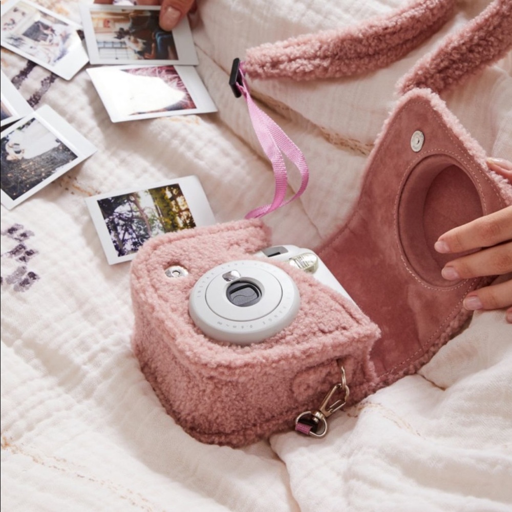 Sherpa Instax mini 9 camera bag URBAN OUTFITTERS